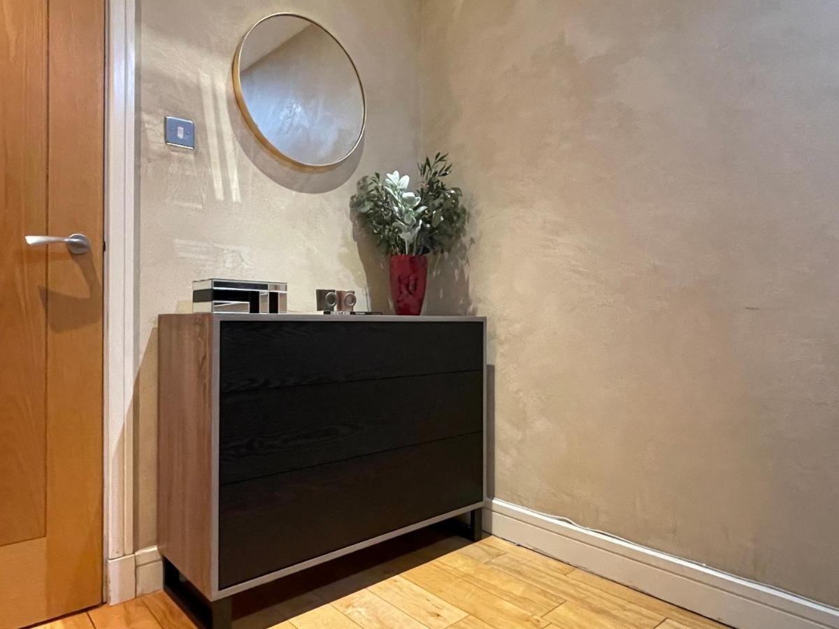 Stunning Westminster Apartment - 9 Albert London Bagian luar foto